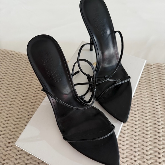 The Andx Sandal in Nero FEMME LA - Picture 6 of 11